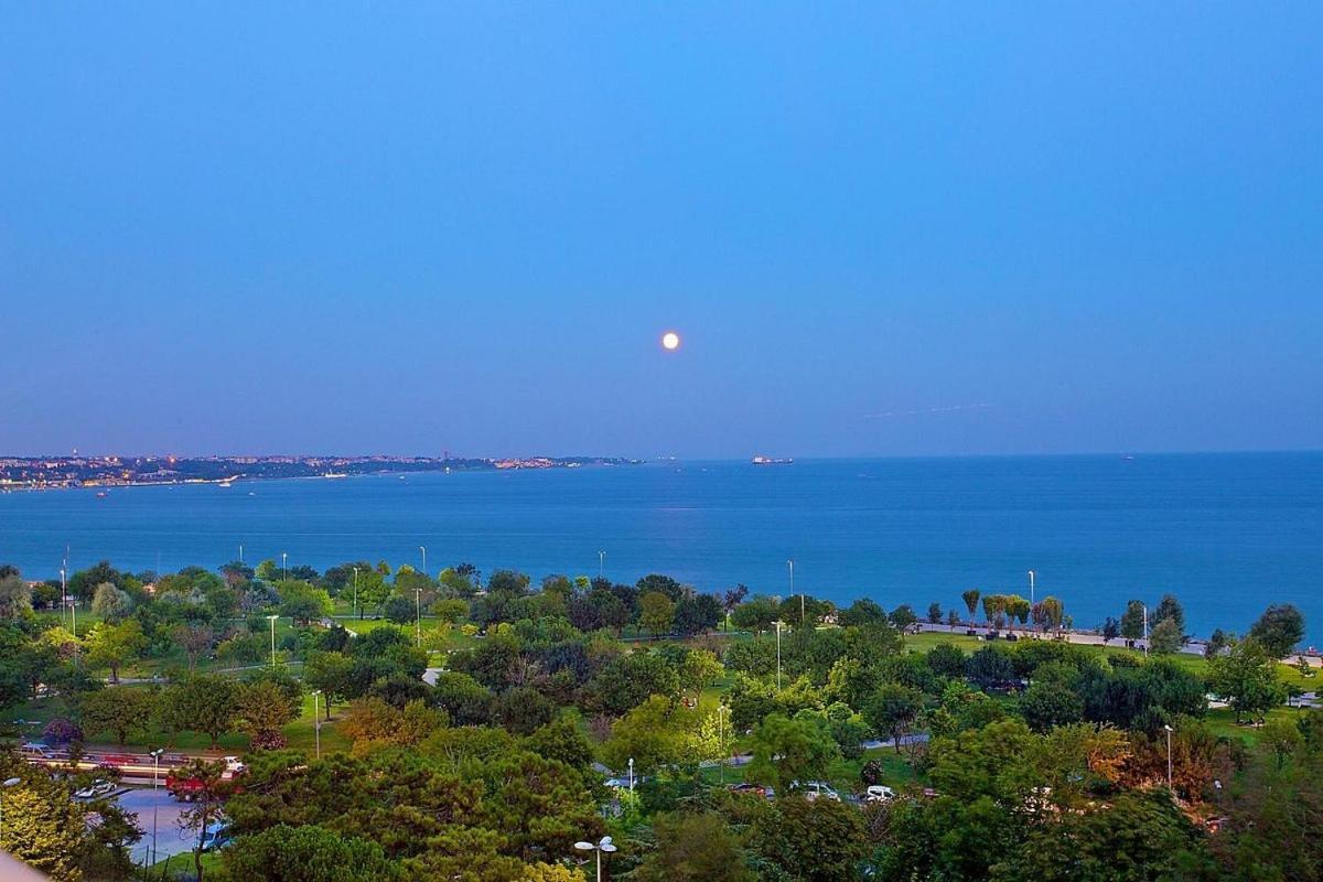 Emirhan Palace Hotel Istanbul Exterior photo