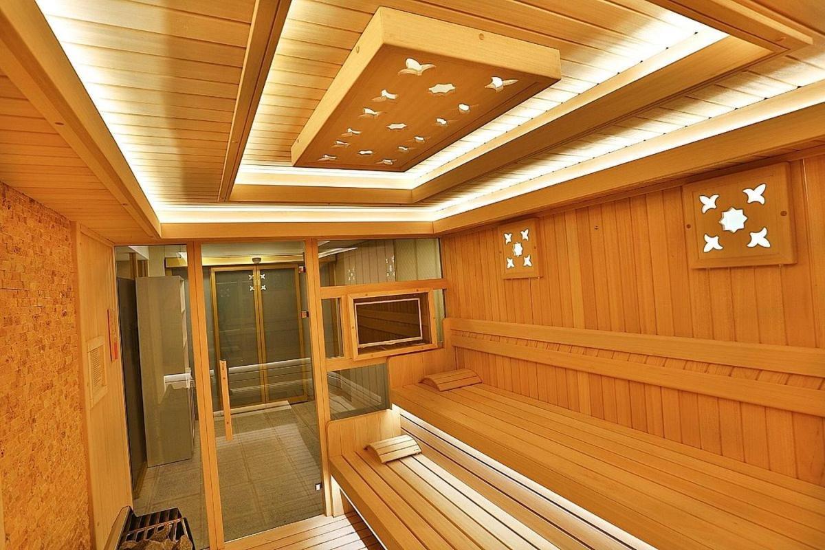 Emirhan Palace Hotel Istanbul Exterior photo